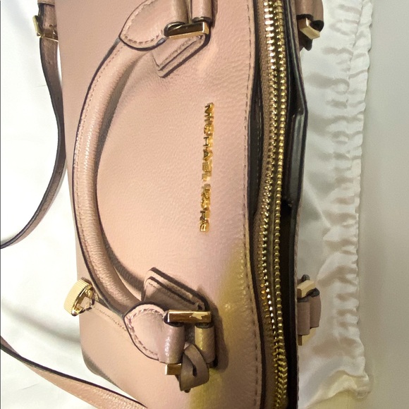 Pink Michael Kors Purse - Picture 5 of 9